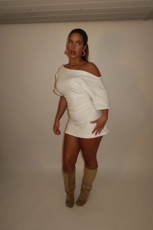 BOYFRIEND CINCHED Tee - White